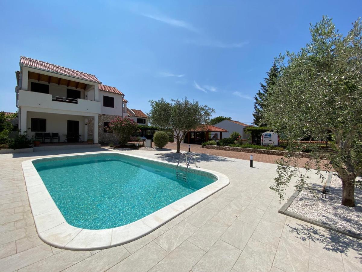 Apartmani Svemir Drage Buitenkant foto