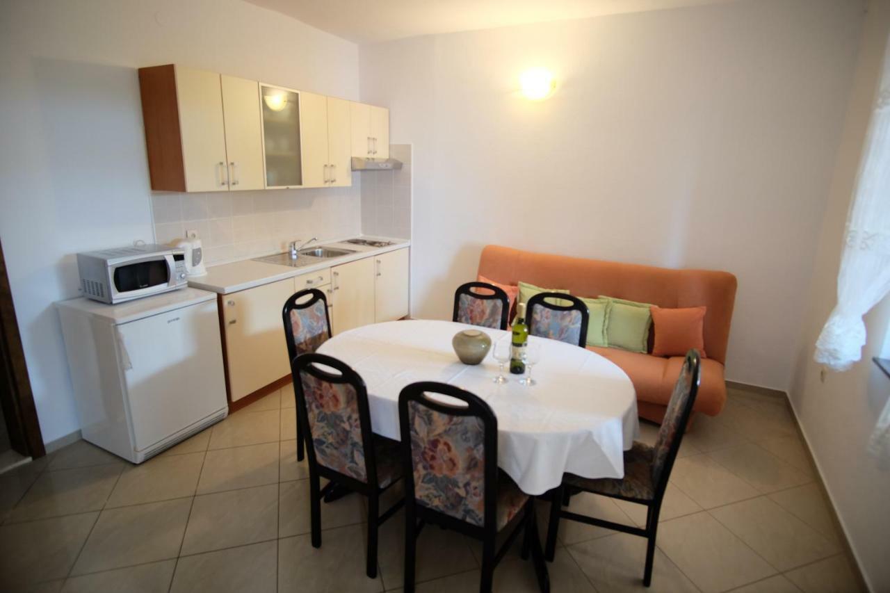 Apartmani Svemir Drage Buitenkant foto