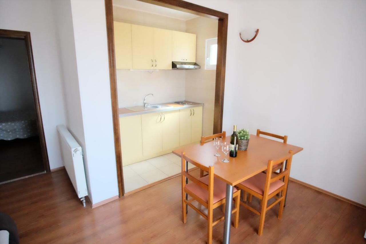 Apartmani Svemir Drage Buitenkant foto