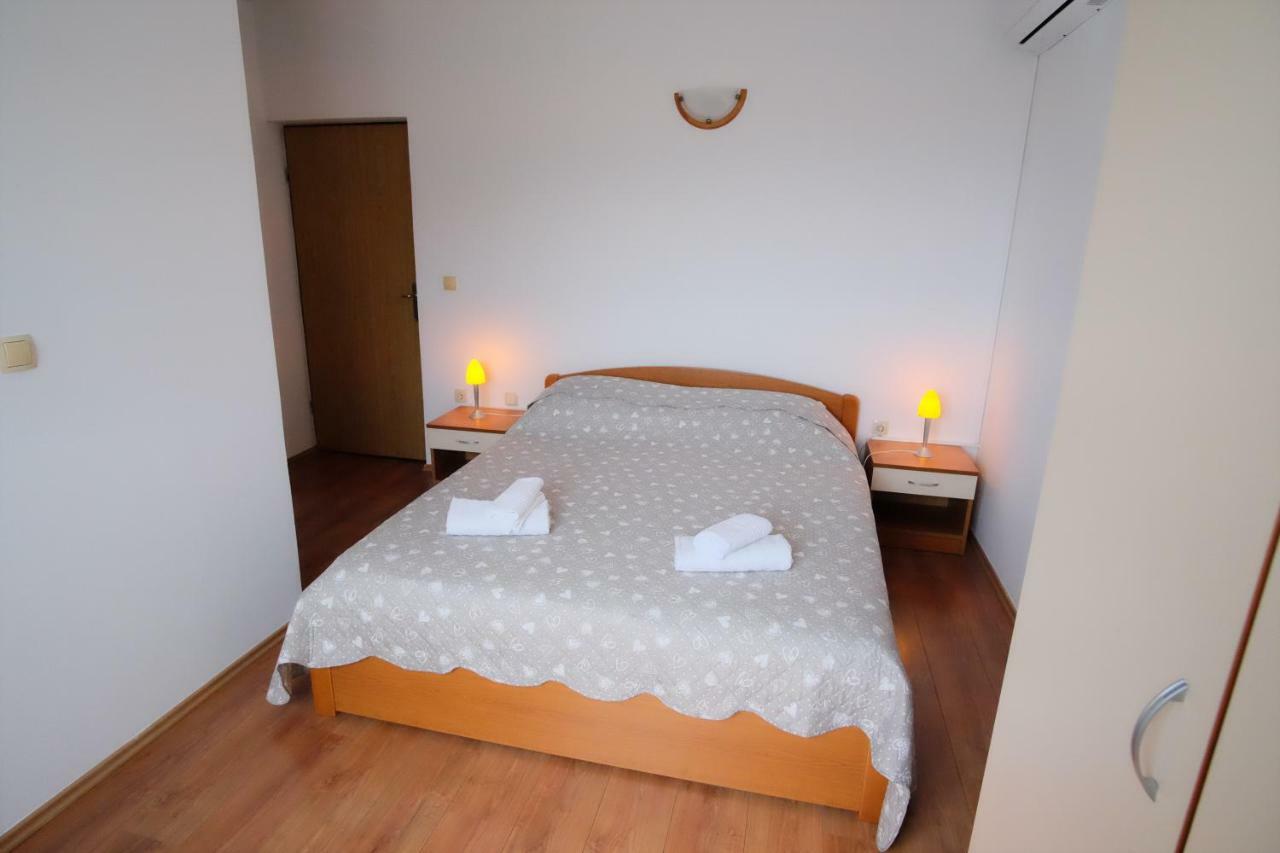 Apartmani Svemir Drage Buitenkant foto